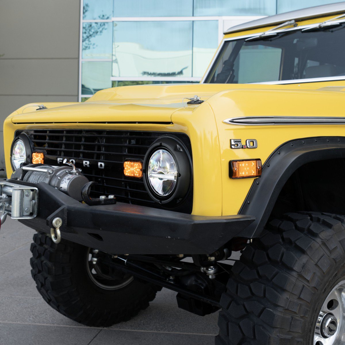 Black Headlight Bezel Set With Notches For 1971-1977 Ford Bronco Models