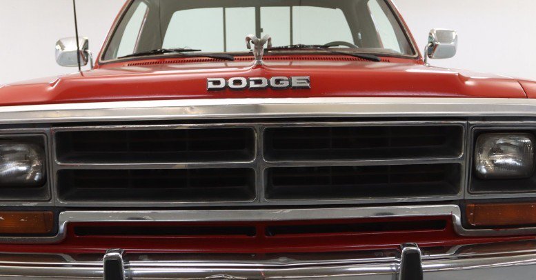 Front Dodge Hood Emblem For 1985-1990 Dodge Truck and Ramcharger